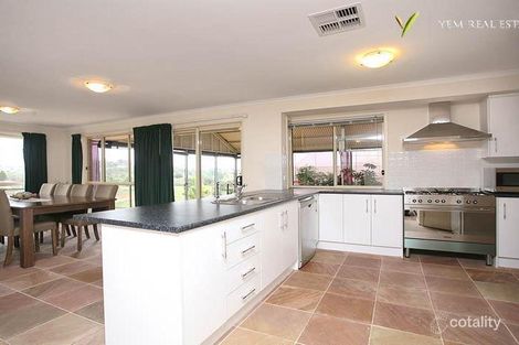 Property photo of 19 Napoleon Way Greenwith SA 5125