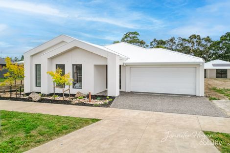 Property photo of 64 Barrel Road Drouin VIC 3818