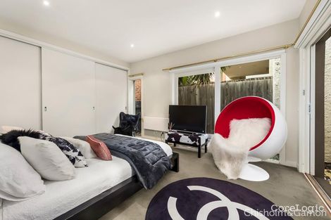 Property photo of 10/19-21 Ormond Esplanade Elwood VIC 3184