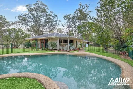 Property photo of 33 Scenic Road Kenmore QLD 4069