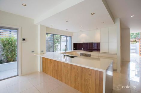 Property photo of 2/25 Tarcoola Crescent Surfers Paradise QLD 4217