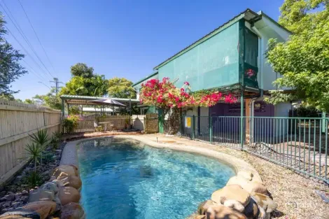 Property photo of 500 Bayswater Road Mount Louisa QLD 4814