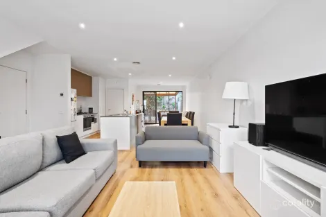 Property photo of 8 St James Park Drive Mulgrave VIC 3170