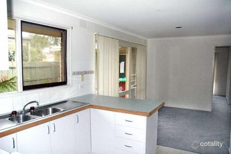 Property photo of 14 Ainsleigh Court Cranbourne VIC 3977