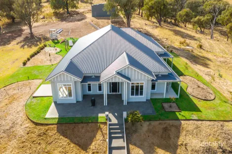 285 Hoffmans Rd, Culcairn, NSW 2660