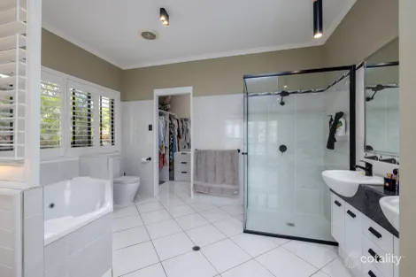 Property photo of 32 Courcheval Terrace Mons QLD 4556