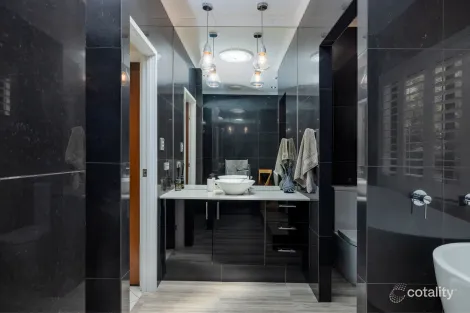 Property photo of 32 Courcheval Terrace Mons QLD 4556