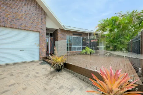 Property photo of 1 Zamia Court Clinton QLD 4680
