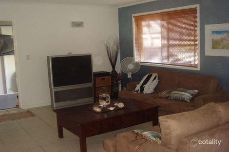 Property photo of 1/10 Tenth Avenue Palm Beach QLD 4221