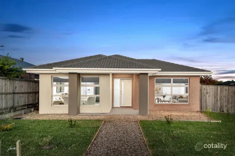 Property photo of 1 Creekside Street Clyde VIC 3978