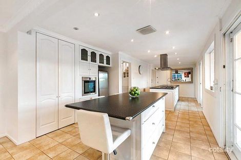 Property photo of 31 Campbell Grove Dingley Village VIC 3172