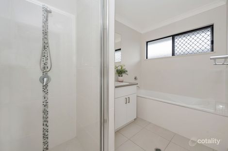 Property photo of 10 Tooma Lane Kelso QLD 4815