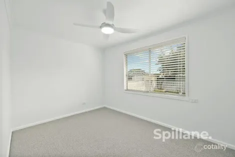 Property photo of 42 Conmurra Circuit Shortland NSW 2307