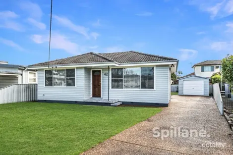 Property photo of 42 Conmurra Circuit Shortland NSW 2307