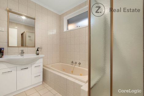 Property photo of 2/13 Bayview Street Bentleigh East VIC 3165