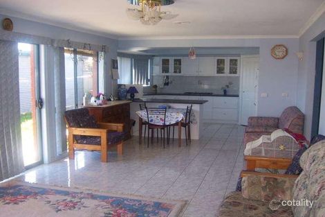 Property photo of 6 Lachlan Crescent Roxburgh Park VIC 3064