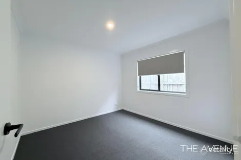 Property photo of 5 Hillgate Grove Fraser Rise VIC 3336