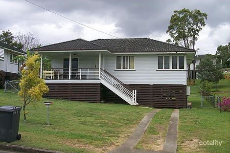 12 Aldren St, Stafford Heights, QLD 4053