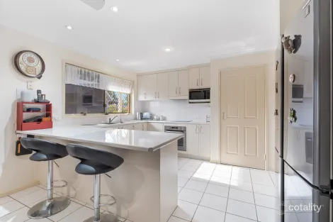 Property photo of 11 Musgrave Close Kawungan QLD 4655