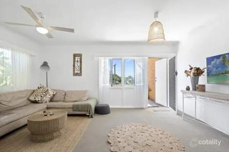 144 Marine Pde, Miami, QLD 4220