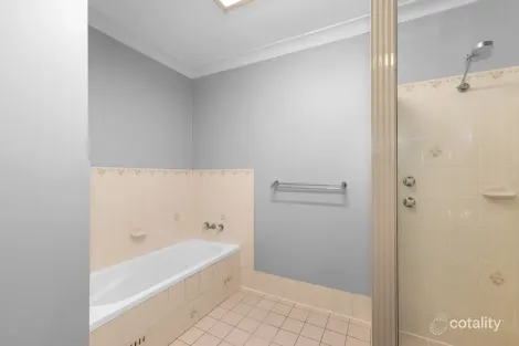 Property photo of 1/19 Floribunda Close Warabrook NSW 2304