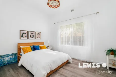 Property photo of 18 Cassels Road Brunswick VIC 3056