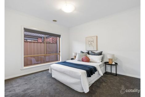Property photo of 1 Waterside Drive Burnside Heights VIC 3023