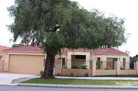 7 Walpole St, St James, WA 6102