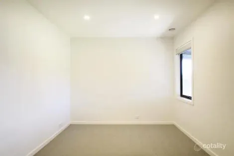 Property photo of 35 Elliott Street Warrnambool VIC 3280