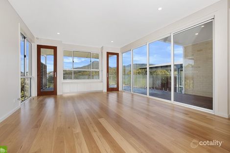 Property photo of 8/33 William Davies Drive Figtree NSW 2525