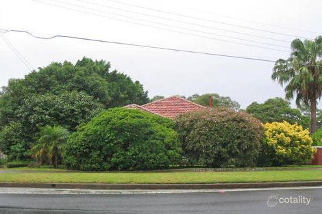 2 Woodburn Ave, Panania, NSW 2213