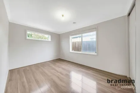 Property photo of 16 Treeviolet Lane Wallan VIC 3756