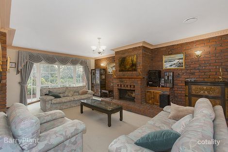 Property photo of 6 Dee Wy Road Narre Warren South VIC 3805