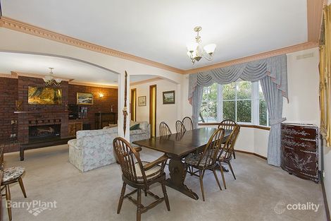 Property photo of 6 Dee Wy Road Narre Warren South VIC 3805