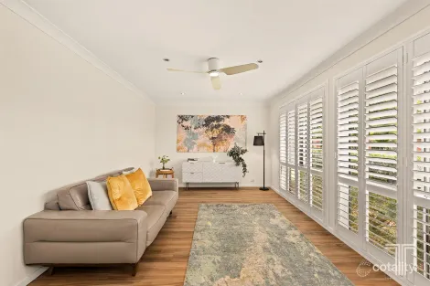 Property photo of 3 Mannersley Street Carindale QLD 4152