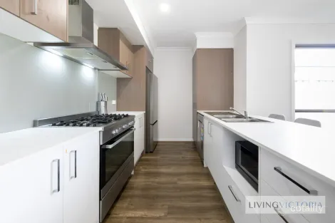 Property photo of 7 Benson Drive Werribee VIC 3030