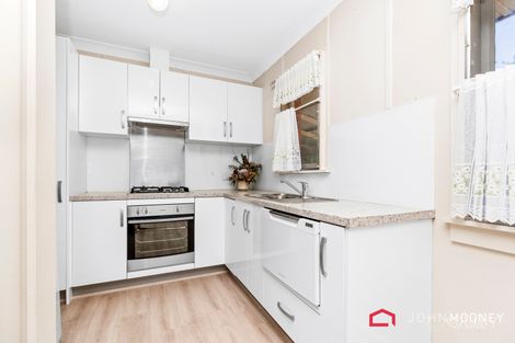 Property photo of 6 Moani Place Kooringal NSW 2650