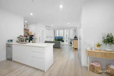 510/10 Aviators Way, Penrith, NSW 2750