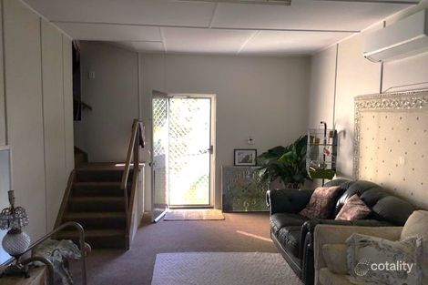 Property photo of 10 Coral Street Tannum Sands QLD 4680