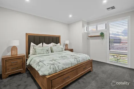 Property photo of 24 Scantling Way Whitby WA 6123
