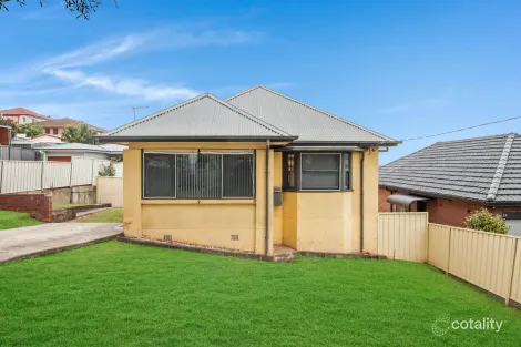 21 Lake Heights Rd, Lake Heights, NSW 2502
