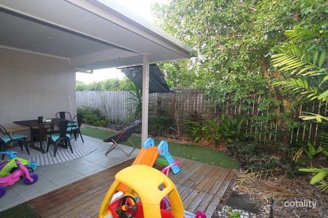 Property photo of 2/10 Shore Street Wongaling Beach QLD 4852
