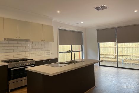 Property photo of 17 Bourbon Road Cranbourne East VIC 3977