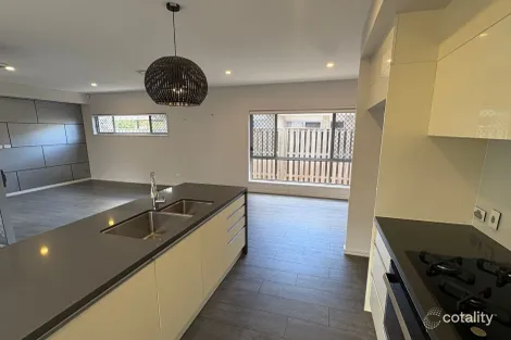 Property photo of 22 Flinders Circuit Fitzgibbon QLD 4018