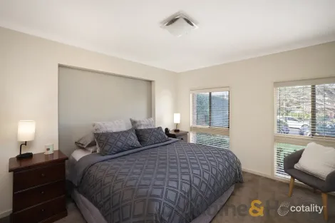 Property photo of 2 Topaz Place Bossley Park NSW 2176