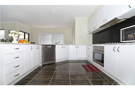 Property photo of 24 Caesia Way Caroline Springs VIC 3023