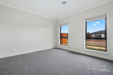 Property photo of 38 Hawkestone Street Melton South VIC 3338