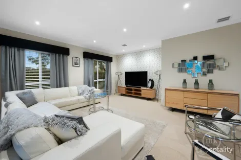Property photo of 33 Perry Street Mernda VIC 3754