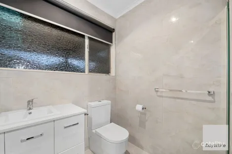 Property photo of 10 Wirilda Place Keilor Downs VIC 3038