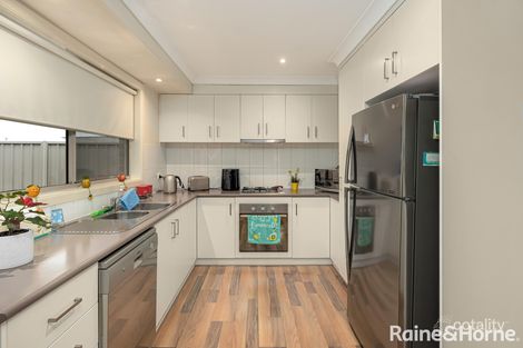 Property photo of 3/3 Womboin Crescent Glenfield Park NSW 2650